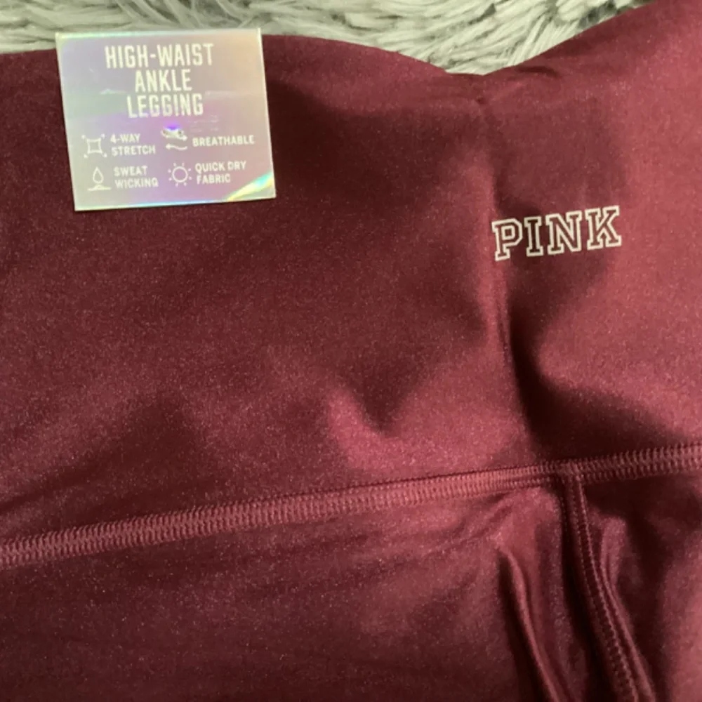 Victoria’s Secret Pink High Waist Ankle Legging Maroon/Black Size S